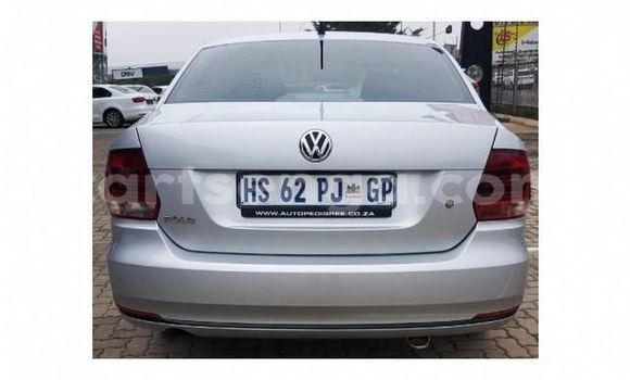 Nunua Ilio tumika Volkswagen Polo Silver Gari ndani ya Bulembu nchini Hhohho Nunua Ilio tumika Volkswagen Polo Silver Gari ndani ya Bulembu nchini Hhohho