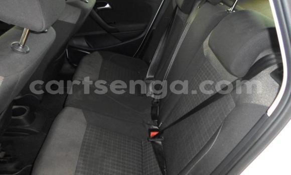 Nunua Ilio tumika Volkswagen Polo White Gari ndani ya Hluti nchini Wilaya ya Shiselweni Nunua Ilio tumika Volkswagen Polo White Gari ndani ya Hluti nchini Wilaya ya Shiselweni