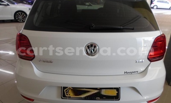 Nunua Ilio tumika Volkswagen Polo White Gari ndani ya Hluti nchini Wilaya ya Shiselweni Nunua Ilio tumika Volkswagen Polo White Gari ndani ya Hluti nchini Wilaya ya Shiselweni