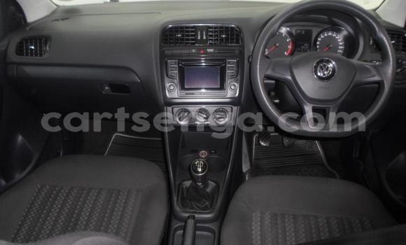 Acheter Occasion Voiture Volkswagen Polo Blanc à Bulembu, Hhohho Acheter Occasion Voiture Volkswagen Polo Blanc à Bulembu, Hhohho