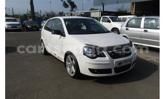 Acheter Occasion Voiture Volkswagen Polo Blanc à Ezulwini, Hhohho Acheter Occasion Voiture Volkswagen Polo Blanc à Ezulwini, Hhohho