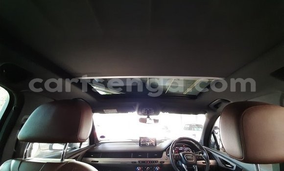 Nunua Ilio tumika Audi Q7 White Gari ndani ya Hlatikulu nchini Wilaya ya Shiselweni Nunua Ilio tumika Audi Q7 White Gari ndani ya Hlatikulu nchini Wilaya ya Shiselweni