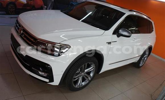 Acheter Occasion Voiture Volkswagen Tiguan Blanc à Ezulwini, Hhohho Acheter Occasion Voiture Volkswagen Tiguan Blanc à Ezulwini, Hhohho