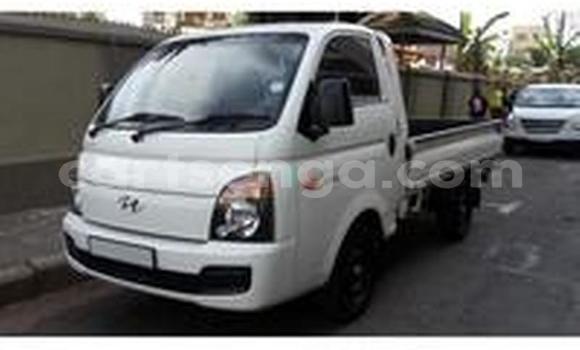 Acheter Occasion Voiture Hyundai H1 Blanc à Ezulwini, Hhohho Acheter Occasion Voiture Hyundai H1 Blanc à Ezulwini, Hhohho