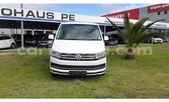 Nunua Ilio tumika Volkswagen Caravelle White Gari ndani ya Mbabane nchini Manzini Nunua Ilio tumika Volkswagen Caravelle White Gari ndani ya Mbabane nchini Manzini