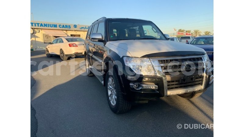 Big with watermark mitsubishi pajero hhohho import dubai 13215