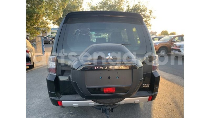 Big with watermark mitsubishi pajero hhohho import dubai 13215