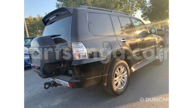 Big with watermark mitsubishi pajero hhohho import dubai 13215