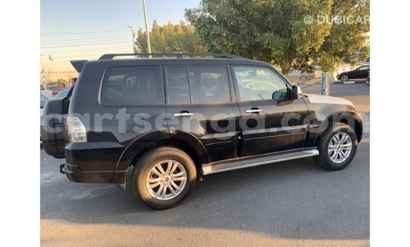 Nunua Imported Mitsubishi Pajero Black Gari ndani ya Import - Dubai nchini Hhohho Nunua Imported Mitsubishi Pajero Black Gari ndani ya Import - Dubai nchini Hhohho