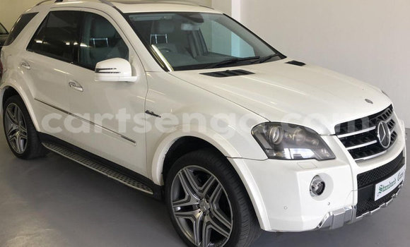 Buy Used Mercedes Viano White Car in Manzini in Manzini
