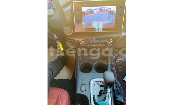 Nunua Imported Toyota Hilux White Gari ndani ya Import - Dubai nchini Hhohho Nunua Imported Toyota Hilux White Gari ndani ya Import - Dubai nchini Hhohho