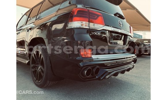 Buy Import Toyota Land Cruiser Black Car in Import - Dubai in Hhohho Buy Import Toyota Land Cruiser Black Car in Import - Dubai in Hhohho