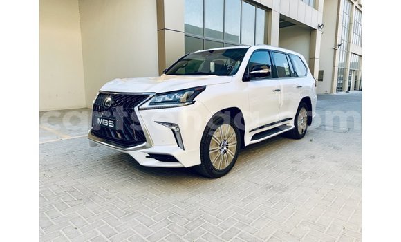 Nunua Imported Lexus LX White Gari ndani ya Import - Dubai nchini Hhohho Nunua Imported Lexus LX White Gari ndani ya Import - Dubai nchini Hhohho