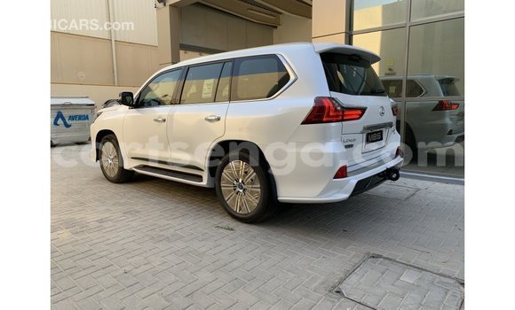 Nunua Imported Lexus LX White Gari ndani ya Import - Dubai nchini Hhohho Nunua Imported Lexus LX White Gari ndani ya Import - Dubai nchini Hhohho