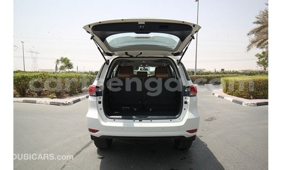Buy Import Toyota Fortuner White Car in Import - Dubai in Hhohho Buy Import Toyota Fortuner White Car in Import - Dubai in Hhohho