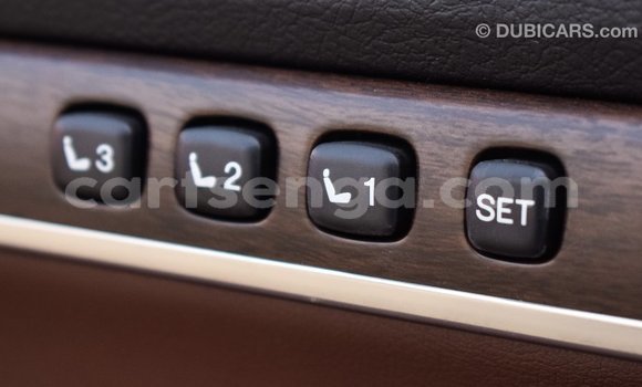 Nunua Imported Toyota Land Cruiser White Gari ndani ya Import - Dubai nchini Hhohho Nunua Imported Toyota Land Cruiser White Gari ndani ya Import - Dubai nchini Hhohho