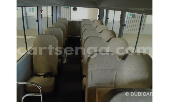 Nunua Imported Abarth 595 White Gari ndani ya Import - Dubai nchini Hhohho Nunua Imported Abarth 595 White Gari ndani ya Import - Dubai nchini Hhohho