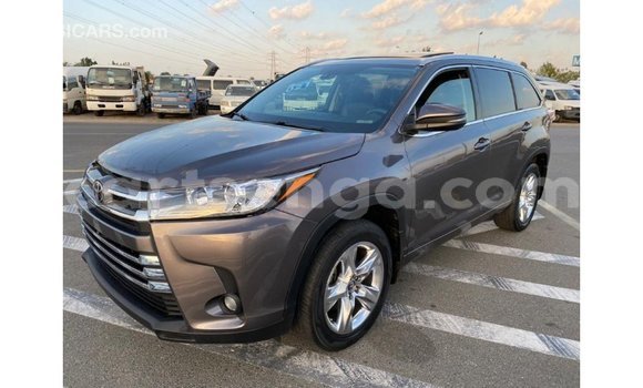 Buy Import Toyota Highlander Other Car in Import - Dubai in Hhohho Buy Import Toyota Highlander Other Car in Import - Dubai in Hhohho