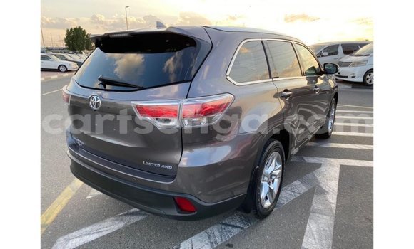 Buy Import Toyota Highlander Other Car in Import - Dubai in Hhohho Buy Import Toyota Highlander Other Car in Import - Dubai in Hhohho