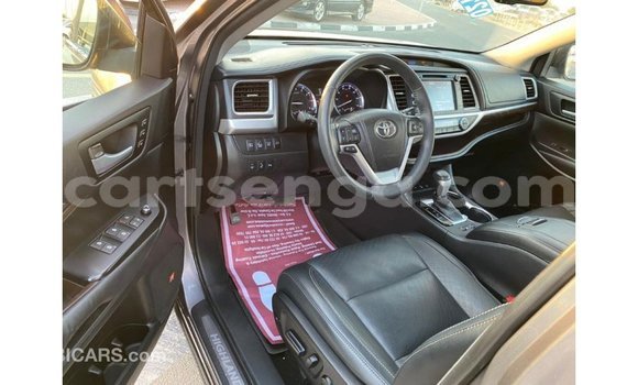 Buy Import Toyota Highlander Other Car in Import - Dubai in Hhohho Buy Import Toyota Highlander Other Car in Import - Dubai in Hhohho