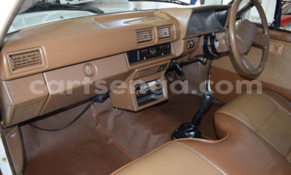 Buy Used Toyota Hilux White Car in Ezulwini in Hhohho Buy Used Toyota Hilux White Car in Ezulwini in Hhohho