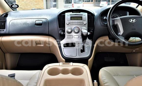 Acheter Occasion Voiture Hyundai H1 Blanc à Ezulwini, Hhohho Acheter Occasion Voiture Hyundai H1 Blanc à Ezulwini, Hhohho