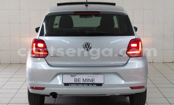 Nunua Ilio tumika Volkswagen Polo Silver Gari ndani ya Bulembu nchini Hhohho Nunua Ilio tumika Volkswagen Polo Silver Gari ndani ya Bulembu nchini Hhohho