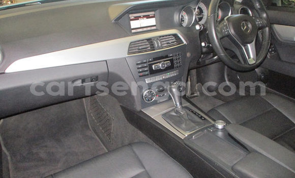 Acheter Occasion Voiture Mercedes‒Benz C–Class Gris à Ezulwini, Hhohho Acheter Occasion Voiture Mercedes‒Benz C–Class Gris à Ezulwini, Hhohho