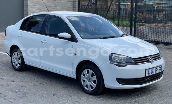 Acheter Occasion Voiture Volkswagen Polo Blanc à Tjaneni, Lubombo District Acheter Occasion Voiture Volkswagen Polo Blanc à Tjaneni, Lubombo District