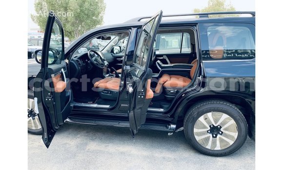 Buy Import Toyota Land Cruiser Black Car in Import - Dubai in Hhohho Buy Import Toyota Land Cruiser Black Car in Import - Dubai in Hhohho