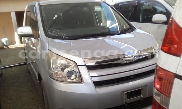 Buy Used Toyota Noah Silver Car in Mbabane in Manzini Buy Used Toyota Noah Silver Car in Mbabane in Manzini