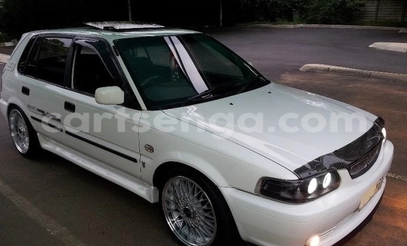 Nunua Ilio tumika Toyota Corolla White Gari ndani ya Manzini nchini Manzini Nunua Ilio tumika Toyota Corolla White Gari ndani ya Manzini nchini Manzini