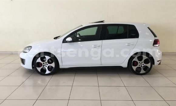 Nunua Ilio tumika Volkswagen Golf GTI White Gari ndani ya Manzini nchini Manzini Nunua Ilio tumika Volkswagen Golf GTI White Gari ndani ya Manzini nchini Manzini