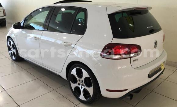 Nunua Ilio tumika Volkswagen Golf GTI White Gari ndani ya Manzini nchini Manzini Nunua Ilio tumika Volkswagen Golf GTI White Gari ndani ya Manzini nchini Manzini