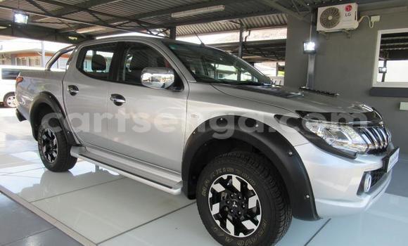 Acheter Occasion Voiture Mitsubishi Triton Gris à Mbabane, Manzini Acheter Occasion Voiture Mitsubishi Triton Gris à Mbabane, Manzini
