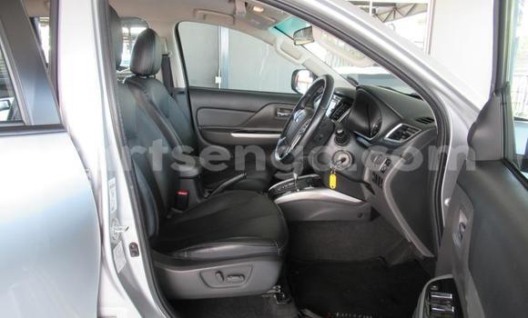Acheter Occasion Voiture Mitsubishi Triton Gris à Mbabane, Manzini Acheter Occasion Voiture Mitsubishi Triton Gris à Mbabane, Manzini