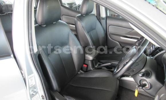 Acheter Occasion Voiture Mitsubishi Triton Gris à Mbabane, Manzini Acheter Occasion Voiture Mitsubishi Triton Gris à Mbabane, Manzini