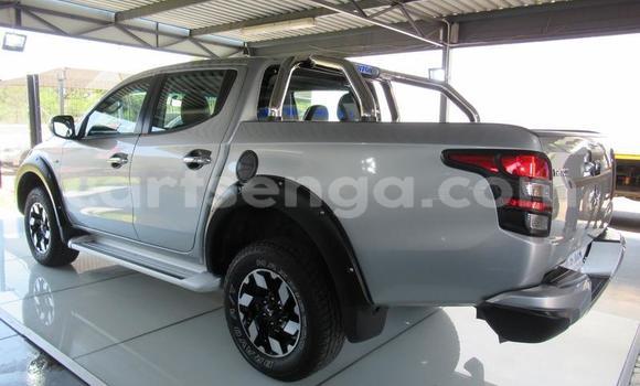 Acheter Occasion Voiture Mitsubishi Triton Gris à Mbabane, Manzini Acheter Occasion Voiture Mitsubishi Triton Gris à Mbabane, Manzini