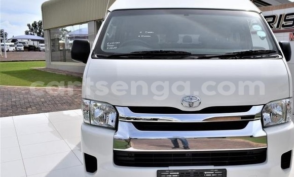 Acheter Occasion Voiture Toyota Aristo Blanc à Ezulwini, Hhohho Acheter Occasion Voiture Toyota Aristo Blanc à Ezulwini, Hhohho