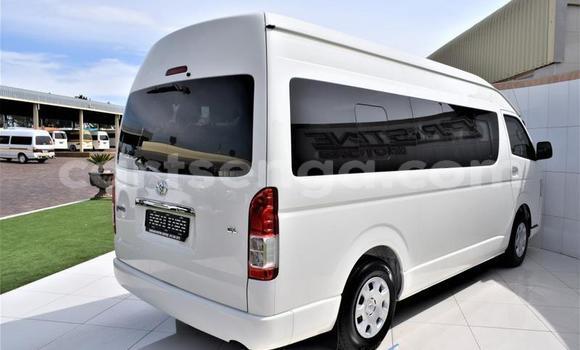 Acheter Occasion Voiture Toyota Aristo Blanc à Ezulwini, Hhohho Acheter Occasion Voiture Toyota Aristo Blanc à Ezulwini, Hhohho