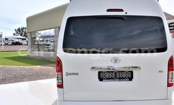Acheter Occasion Voiture Toyota Aristo Blanc à Ezulwini, Hhohho Acheter Occasion Voiture Toyota Aristo Blanc à Ezulwini, Hhohho