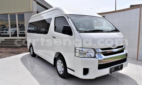 Acheter Occasion Voiture Toyota Aristo Blanc à Ezulwini, Hhohho Acheter Occasion Voiture Toyota Aristo Blanc à Ezulwini, Hhohho