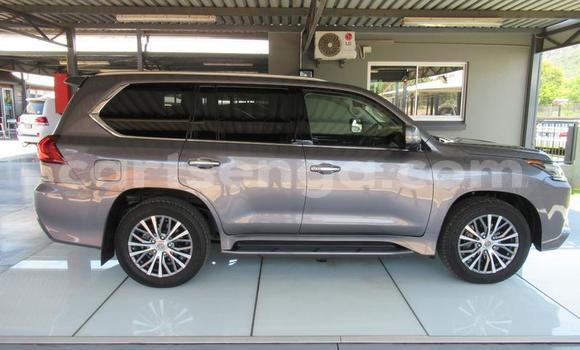 Buy Used Lexus LX 450 Silver Car in Ezulwini in Hhohho Buy Used Lexus LX 450 Silver Car in Ezulwini in Hhohho