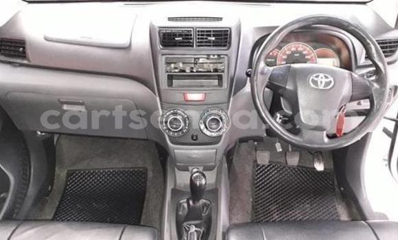 Nunua Ilio tumika Toyota Avanza White Gari ndani ya Hlatikulu nchini Wilaya ya Shiselweni Nunua Ilio tumika Toyota Avanza White Gari ndani ya Hlatikulu nchini Wilaya ya Shiselweni