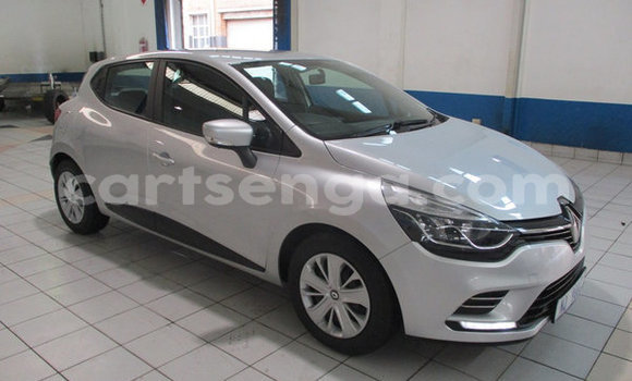 Acheter Occasion Voiture Renault Clio Gris à Ezulwini, Hhohho Acheter Occasion Voiture Renault Clio Gris à Ezulwini, Hhohho