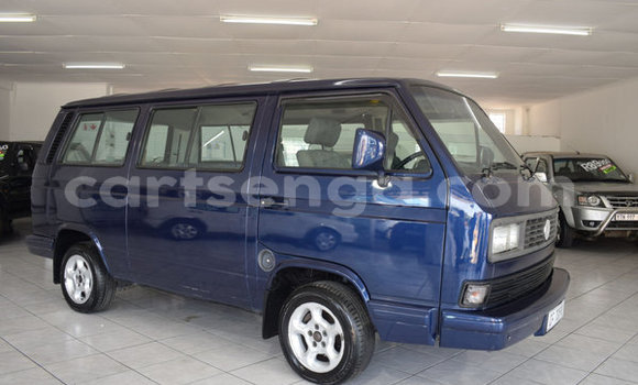 Acheter Occasion Voiture Volkswagen Caravelle Bleu à Ezulwini, Hhohho Acheter Occasion Voiture Volkswagen Caravelle Bleu à Ezulwini, Hhohho