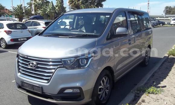 Buy Used Hyundai H1 Silver Car in Ezulwini in Hhohho Buy Used Hyundai H1 Silver Car in Ezulwini in Hhohho