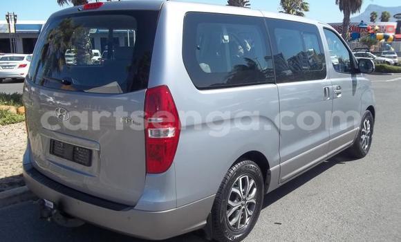 Buy Used Hyundai H1 Silver Car in Ezulwini in Hhohho Buy Used Hyundai H1 Silver Car in Ezulwini in Hhohho