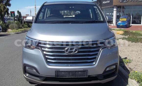 Buy Used Hyundai H1 Silver Car in Ezulwini in Hhohho Buy Used Hyundai H1 Silver Car in Ezulwini in Hhohho