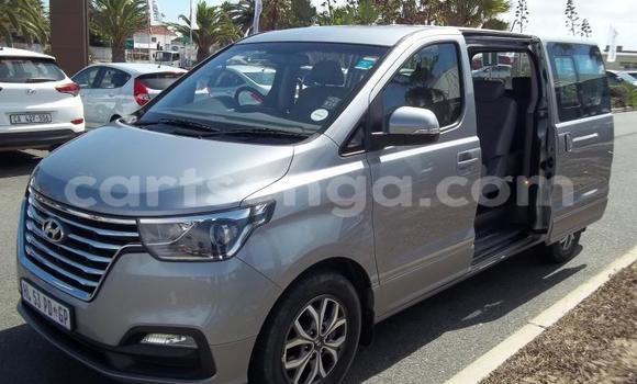 Buy Used Hyundai H1 Silver Car in Ezulwini in Hhohho Buy Used Hyundai H1 Silver Car in Ezulwini in Hhohho